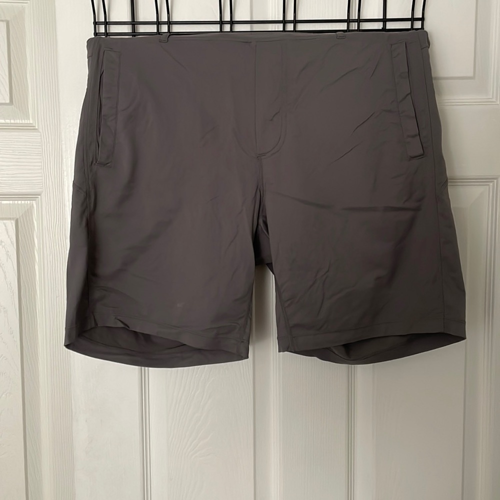 Large bird dog shorts with liner